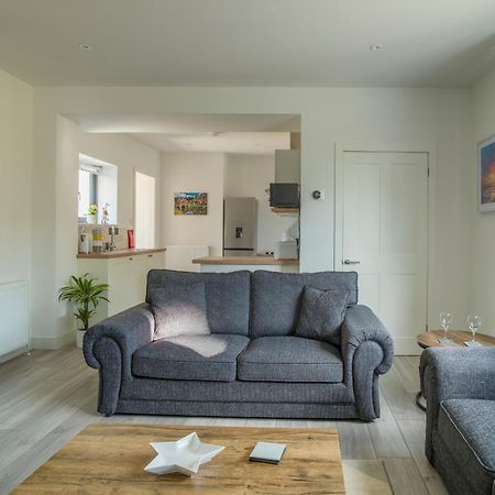 Stunning Modern Apartment In The Cotswolds Chalford Ngoại thất bức ảnh