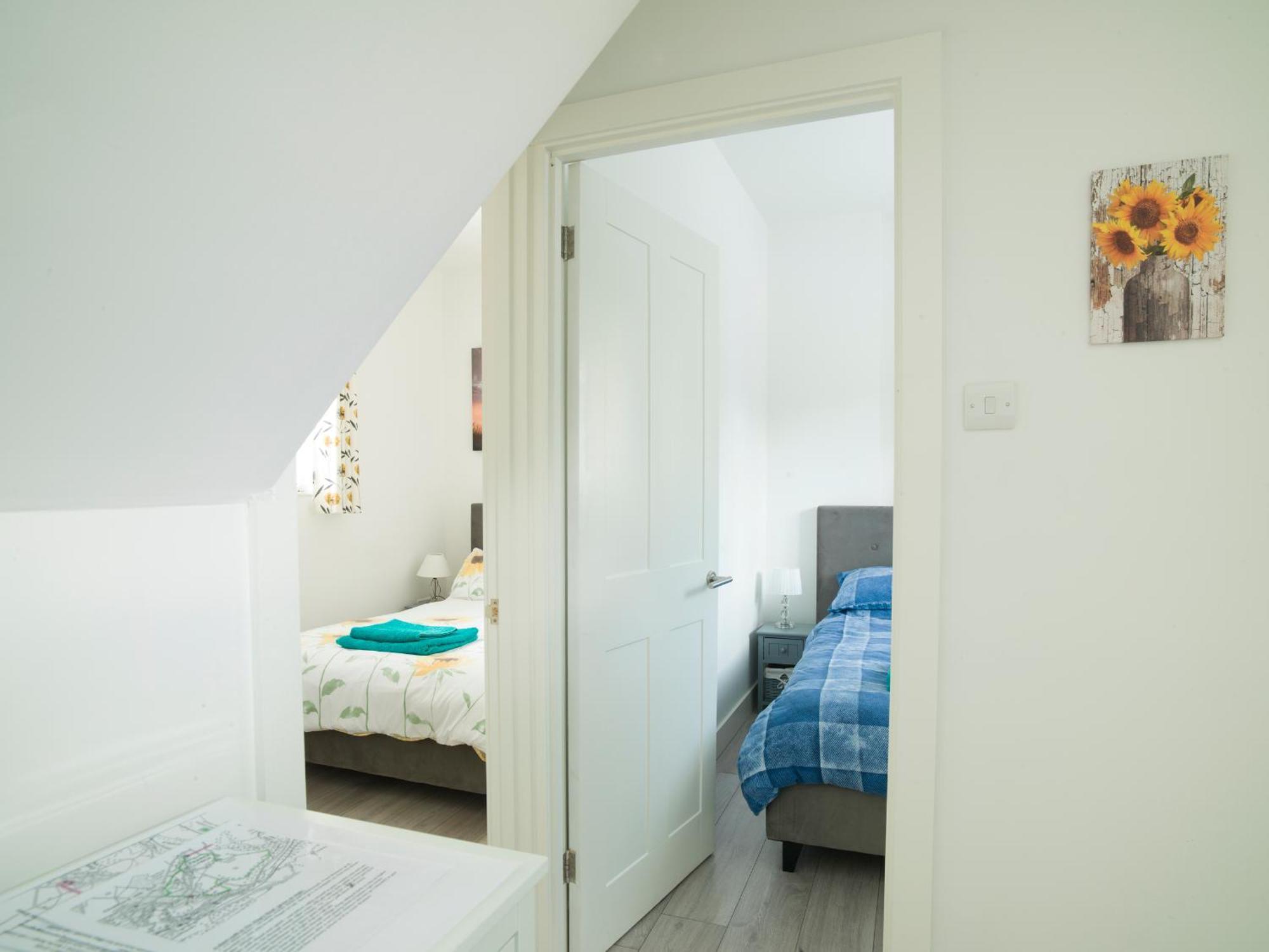 Stunning Modern Apartment In The Cotswolds Chalford Ngoại thất bức ảnh