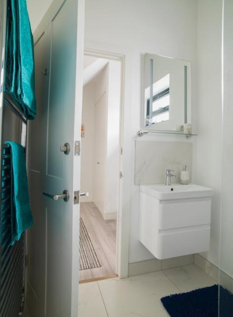 Stunning Modern Apartment In The Cotswolds Chalford Ngoại thất bức ảnh